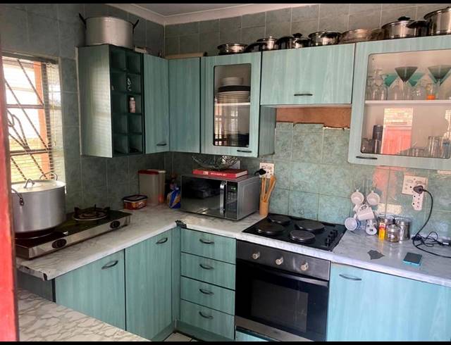 2 BEDROOM HOUSE FOR SALE IN MEADOWLANDS